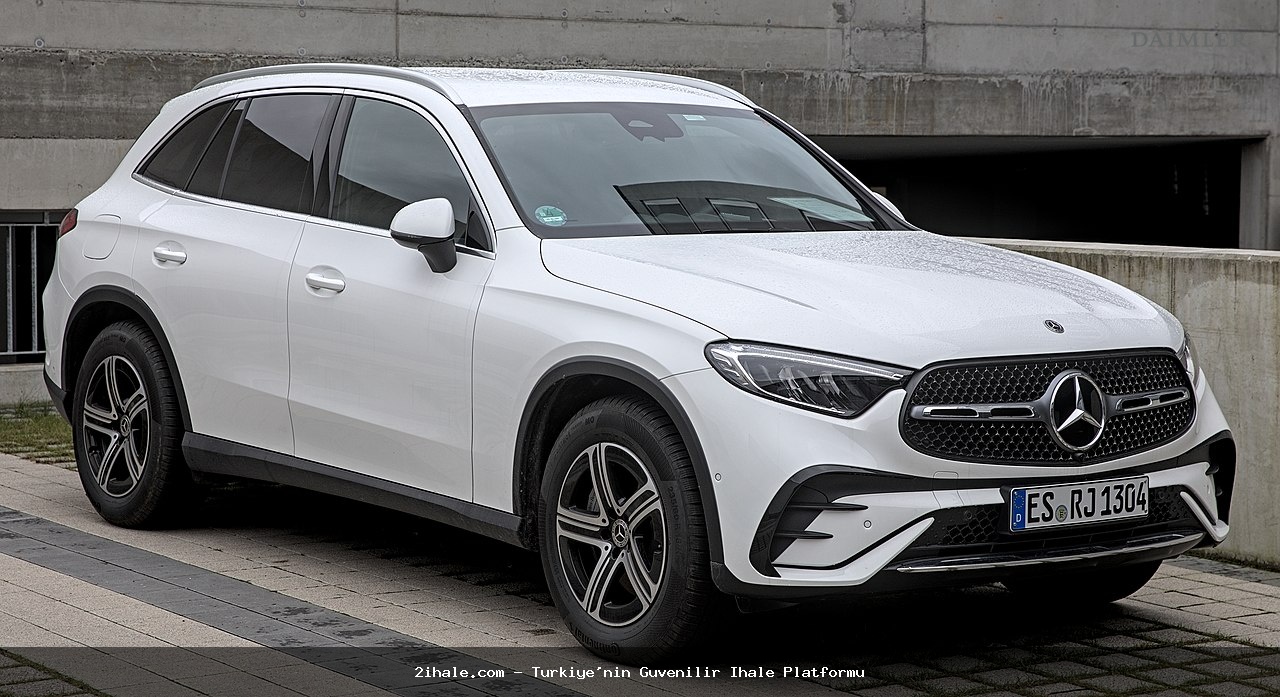 2026 Daimler Mercedes-Benz GLC