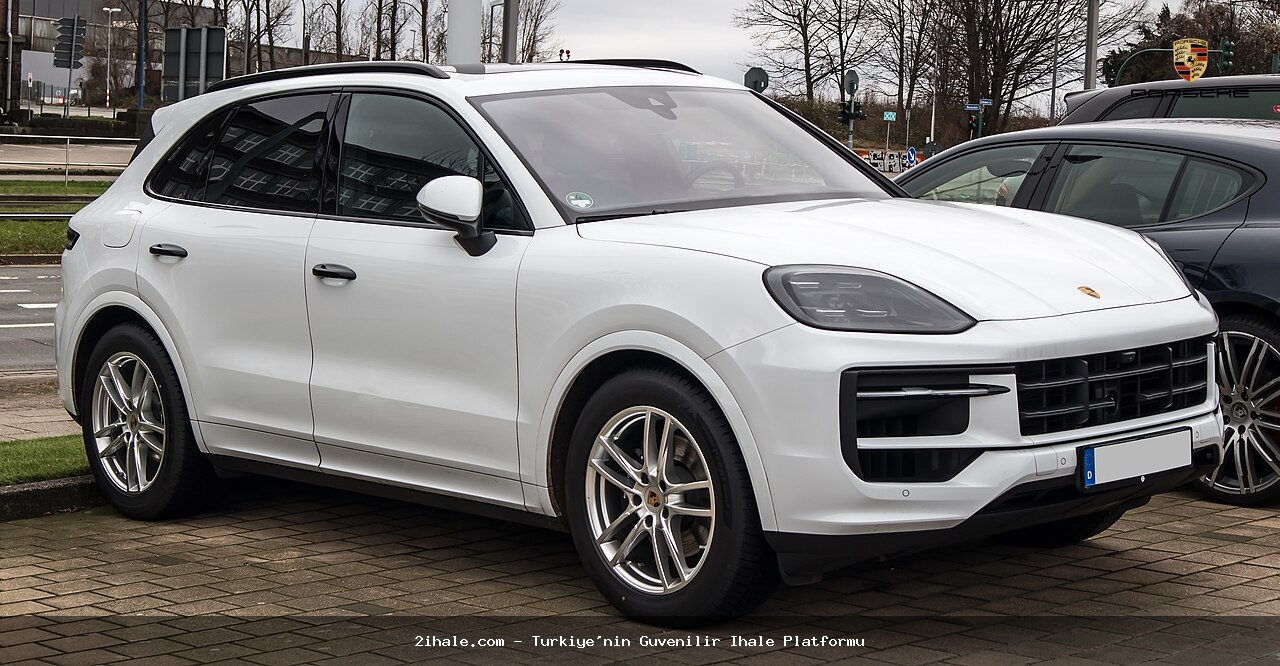 2026 Porsche Porsche Cayenne