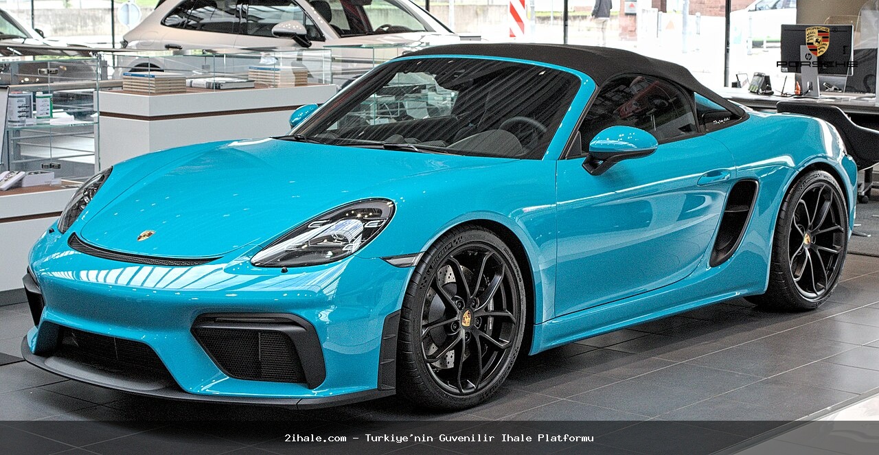 2026 Porsche Porsche Cayman GT4