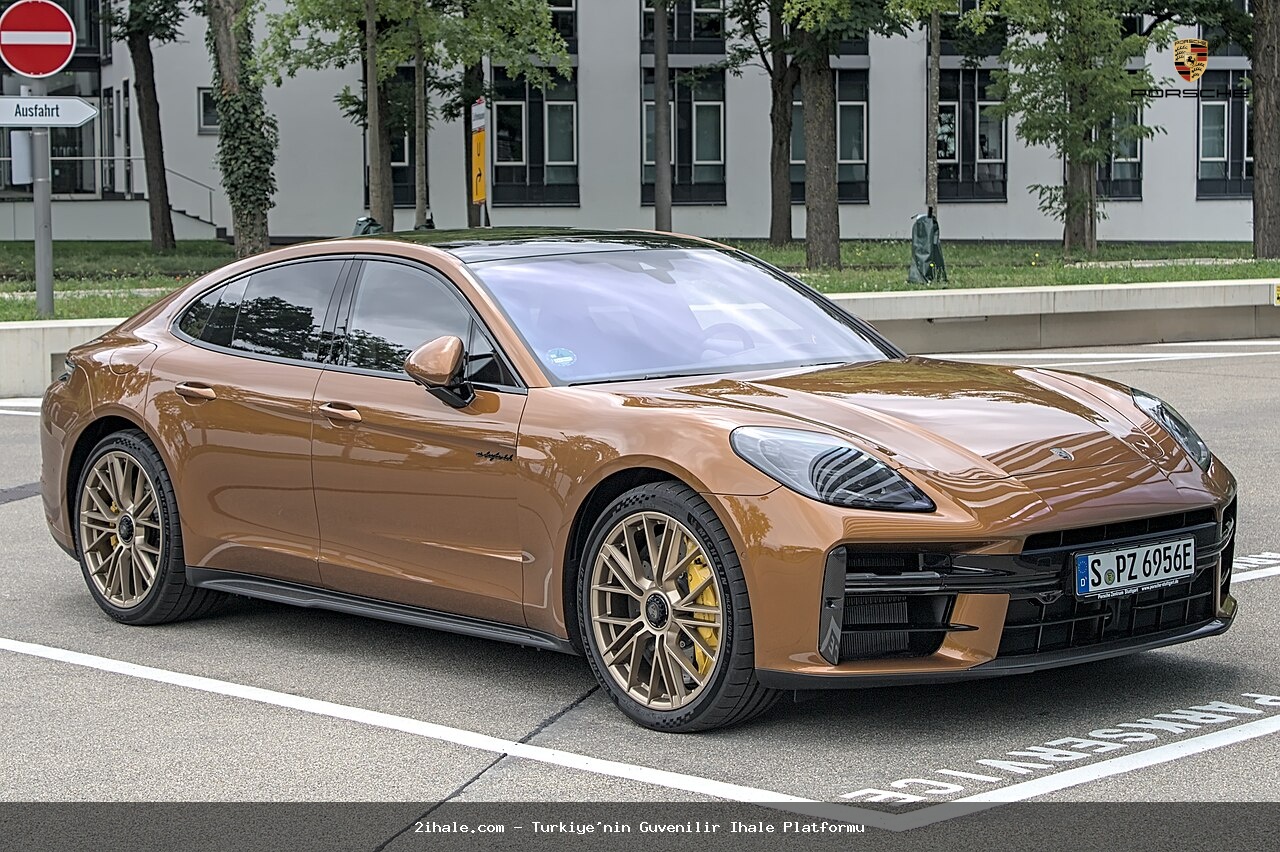 2026 Porsche Porsche Panamera